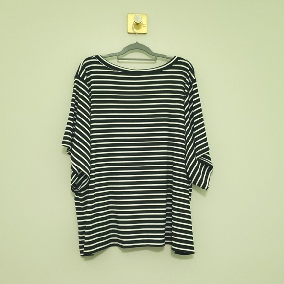 Plus Size NWT Women's Boxy Top 4X Black White Striped V-neck Casual Relaxed New - Picture 5 of 11